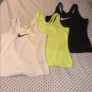 Nike Pro 3 tank top bundle size L